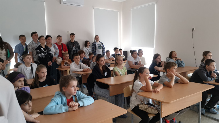 Мичуринск посетили школьники из Донецкой Народной Республики. Мичуринск посетили школьники из Донецкой Народной Республики.