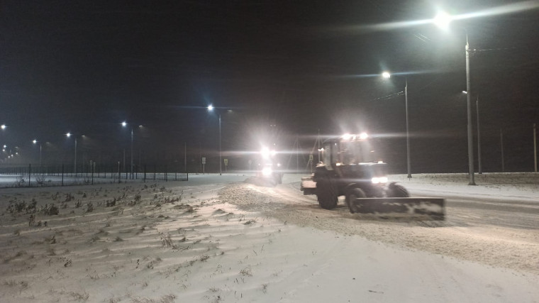 Коммунальные службы Мичуринска на борьбе со снегопадом.