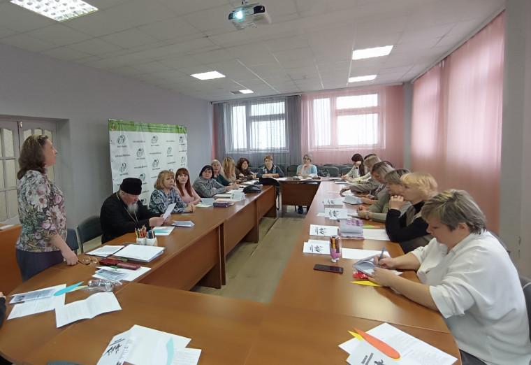 Педагоги-психологи Мичуринска обсудили основные вопросы подросткового воспитания. Педагоги-психологи Мичуринска обсудили основные вопросы подросткового воспитания.