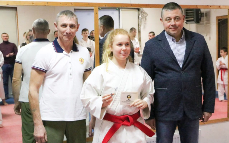 В Мичуринске отметили лучших каратистов Центра боевых искусств «Комасави».
