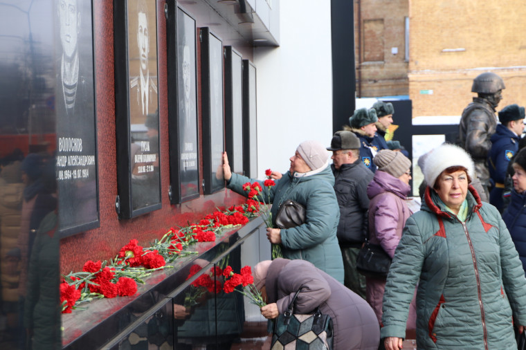 В Мичуринске почтили память погибших воинов-интернационалистов.