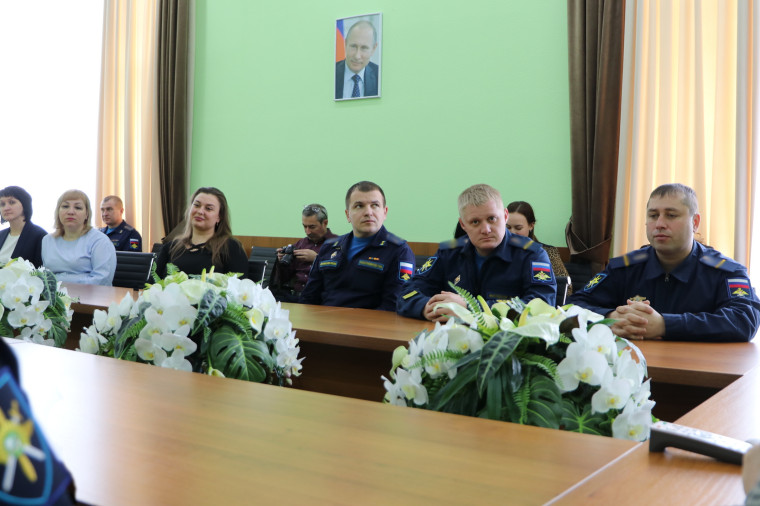Глава Мичуринска поздравил военнослужащих с Днём защитника Отечества.