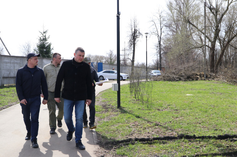 В Мичуринске ведутся работы по реконструкции 2 территорий проекта «Дорога к Дому».