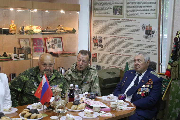 В Мичуринске встретились с вдовой ветерана боевых действий.