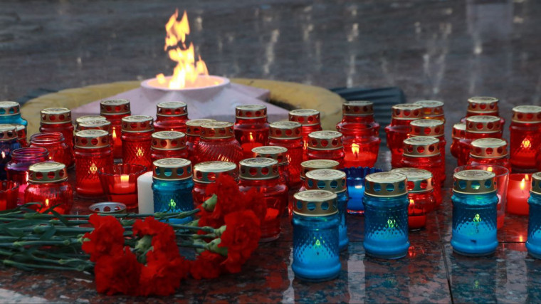 В Мичуринске зажгли свечи памяти.